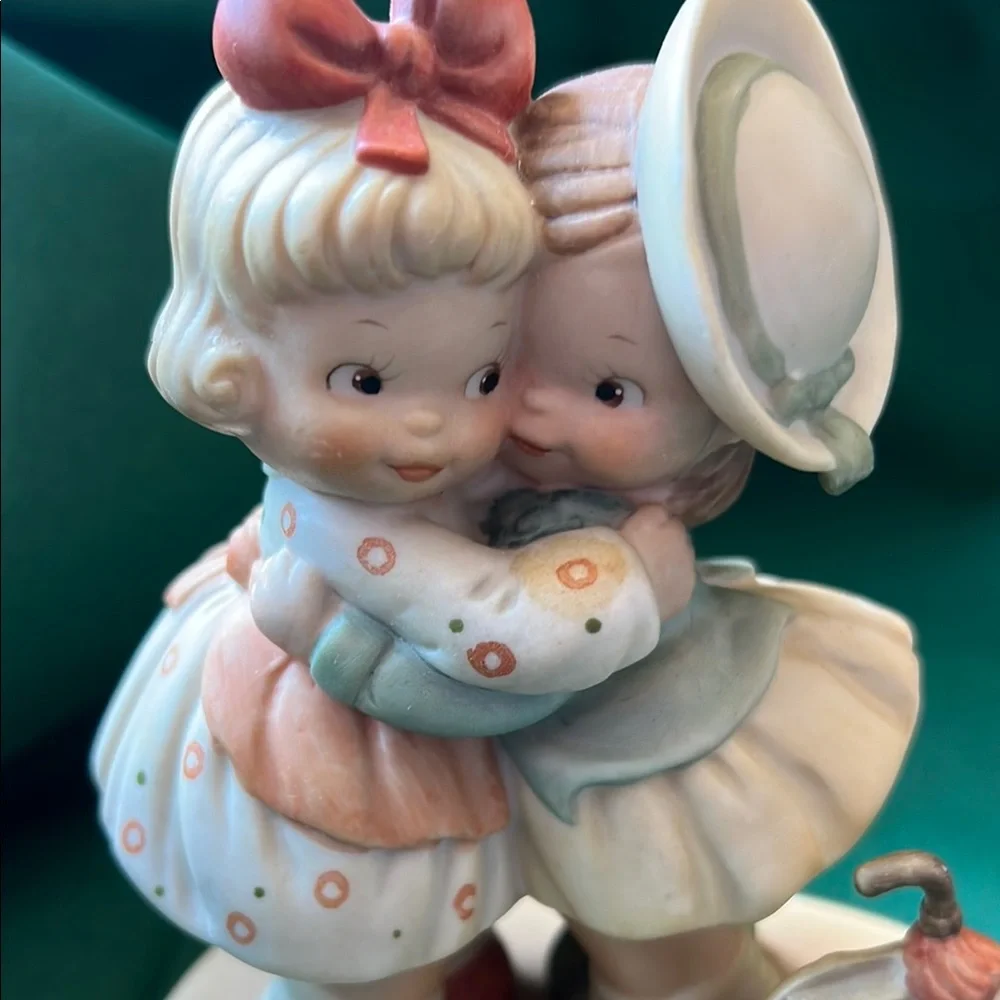 Enesco Pink and Blue Cake Toppers Party Supplies